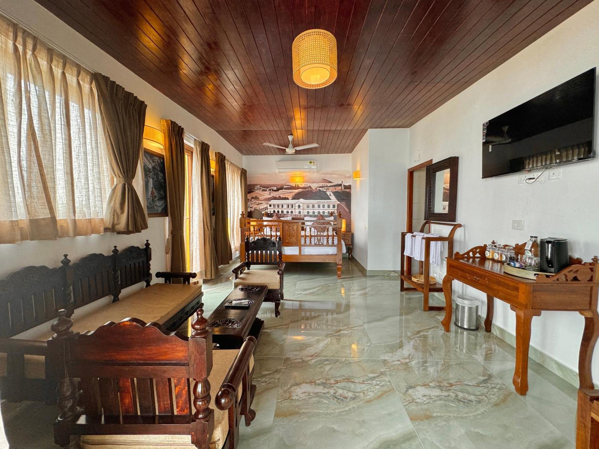 La Plage Seaview Suites 퐁디셰리 외부 사진
