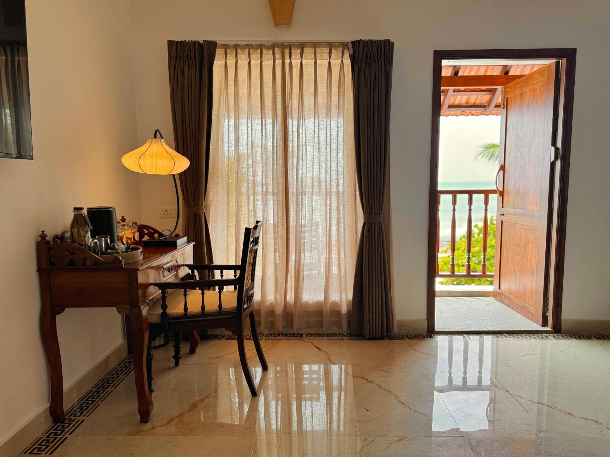 La Plage Seaview Suites 퐁디셰리 외부 사진