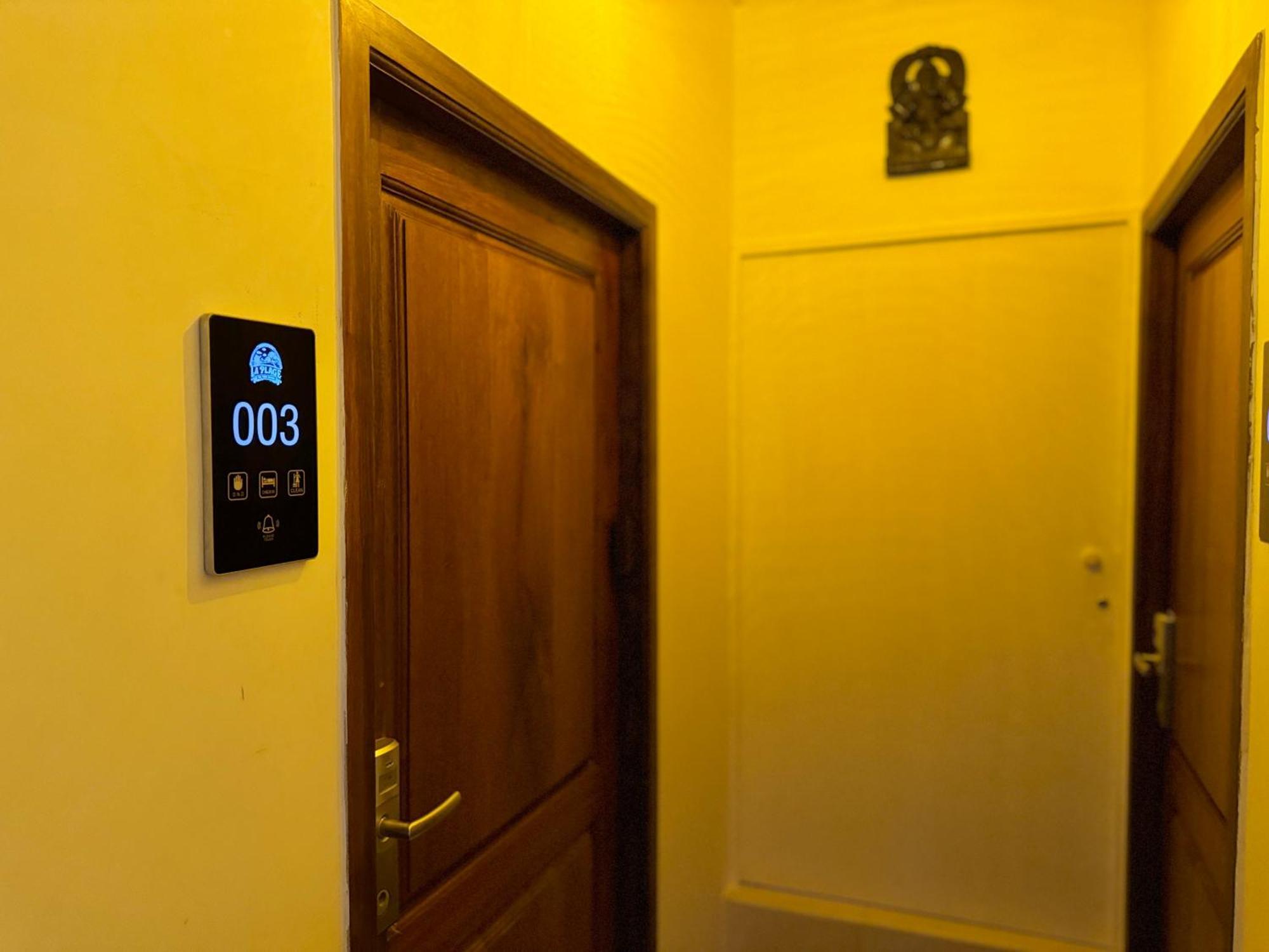La Plage Seaview Suites 퐁디셰리 외부 사진
