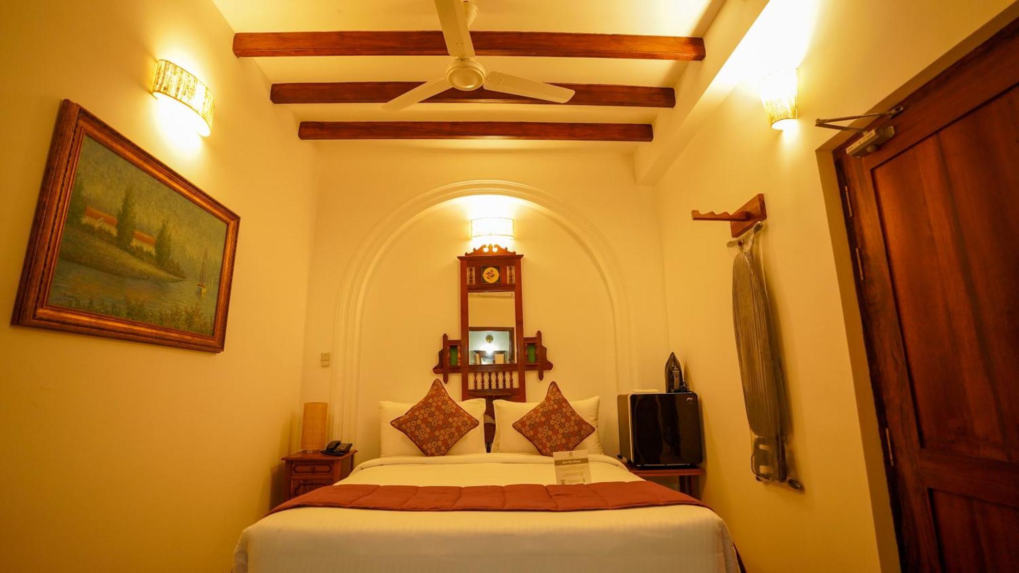 La Plage Seaview Suites 퐁디셰리 외부 사진