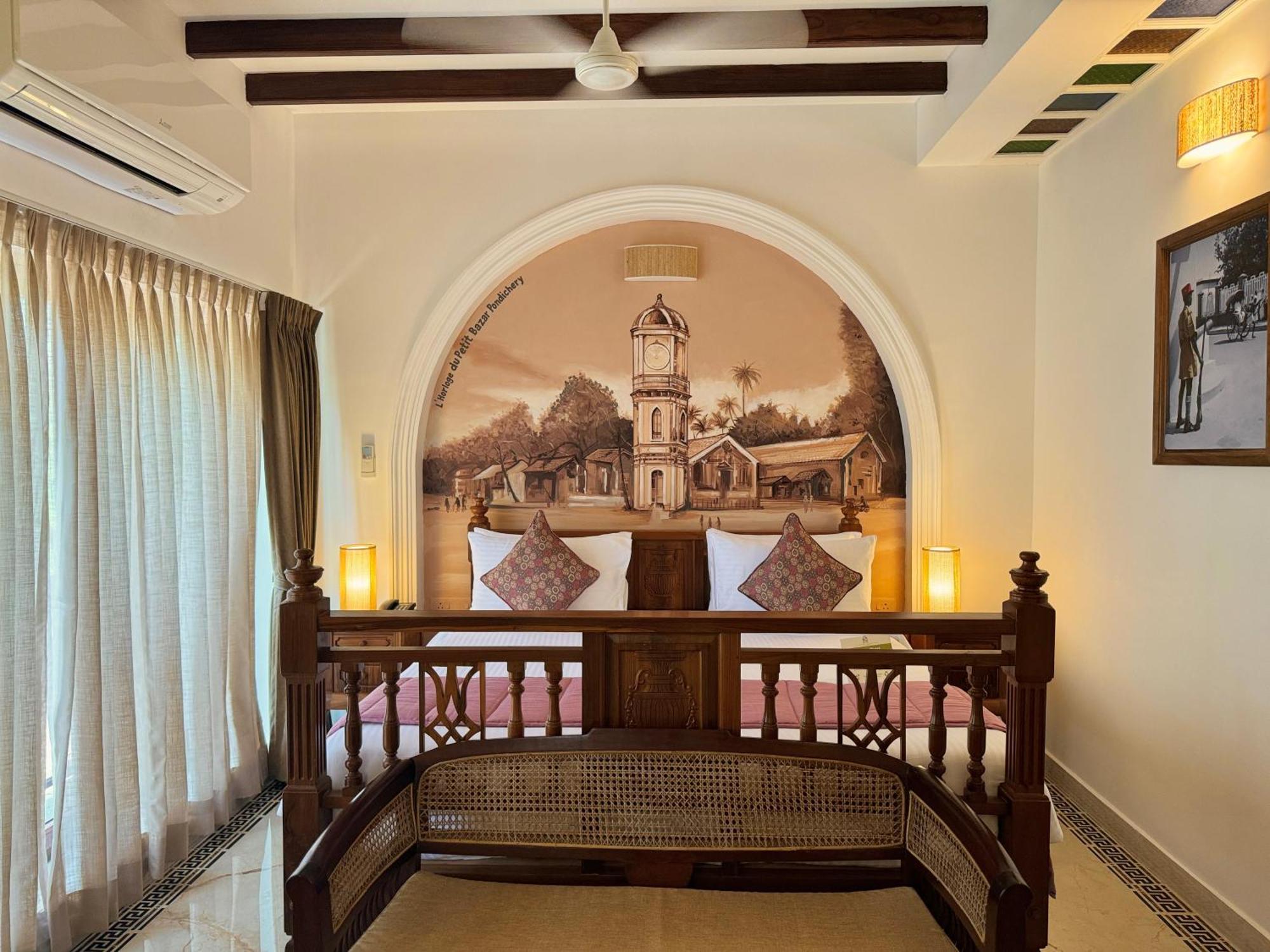 La Plage Seaview Suites 퐁디셰리 외부 사진