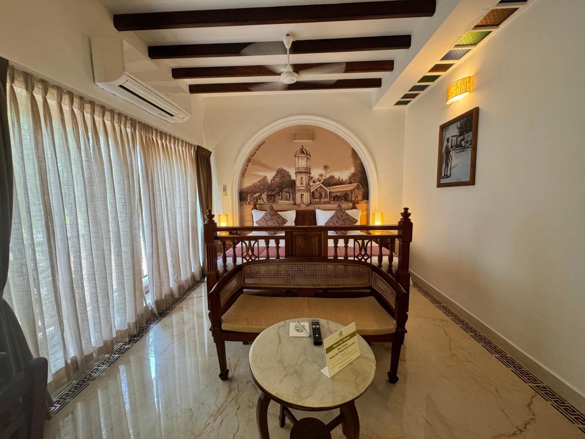 La Plage Seaview Suites 퐁디셰리 외부 사진